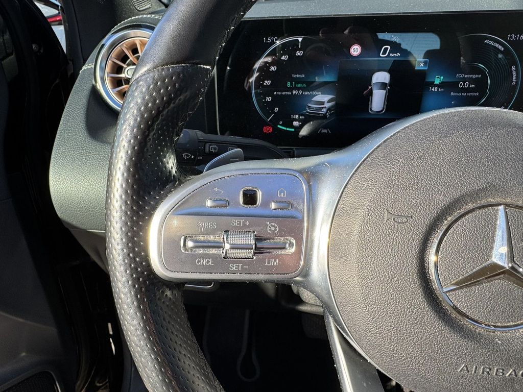 Mercedes-Benz EQA 2021