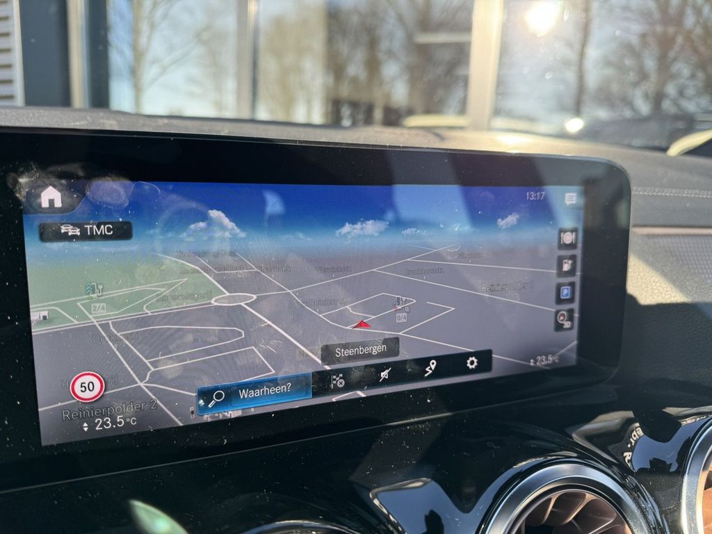 Mercedes-Benz EQA 2021