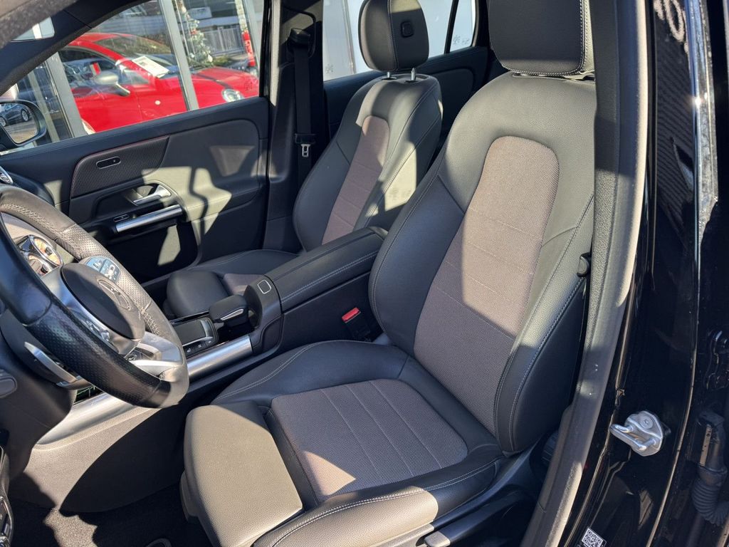 Mercedes-Benz EQA 2021