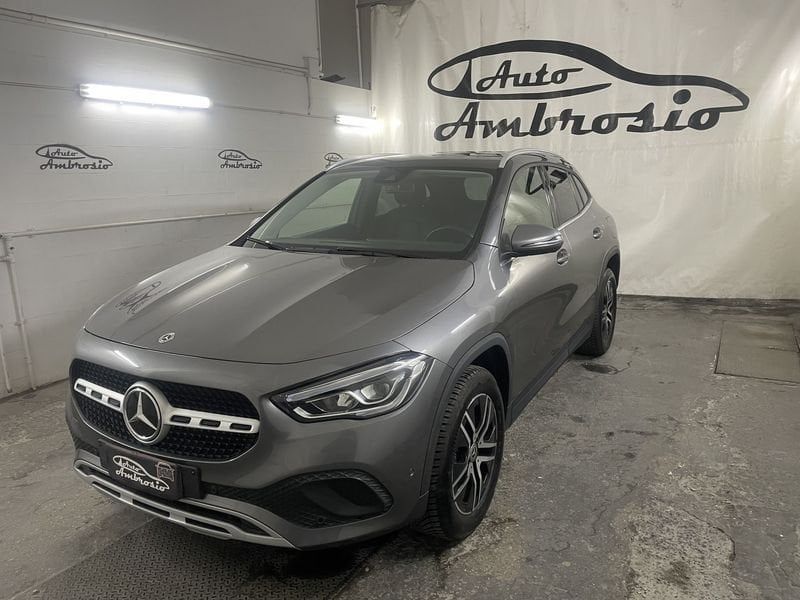 Mercedes-Benz GLA 200 2023