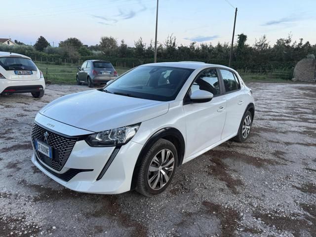 Peugeot 208 2021