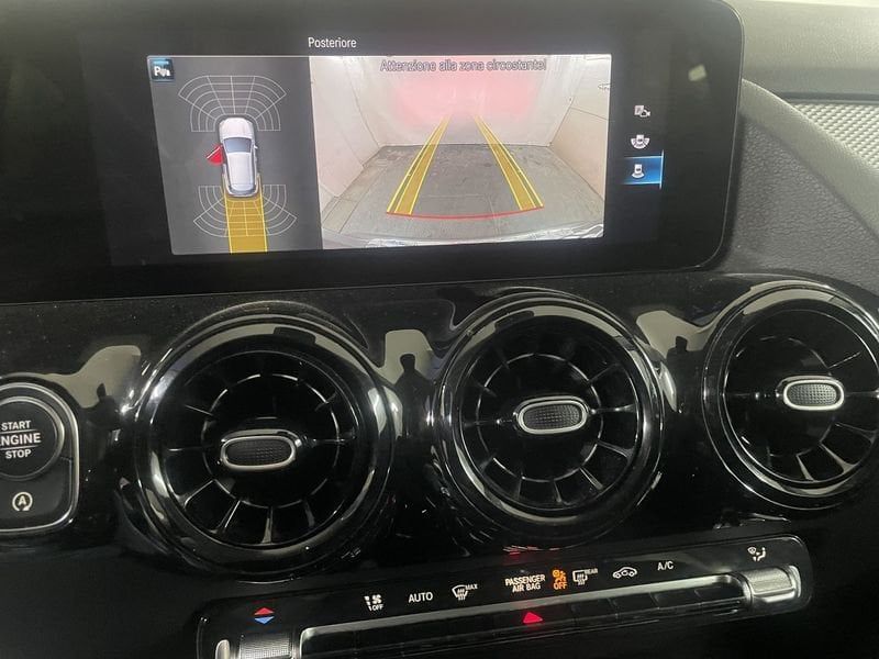 Mercedes-Benz GLA 200 2023