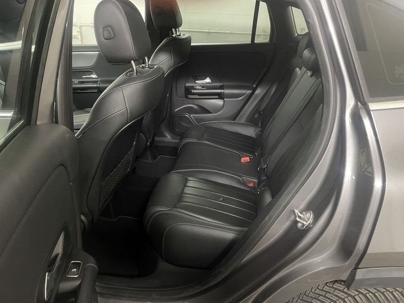 Mercedes-Benz GLA 200 2023