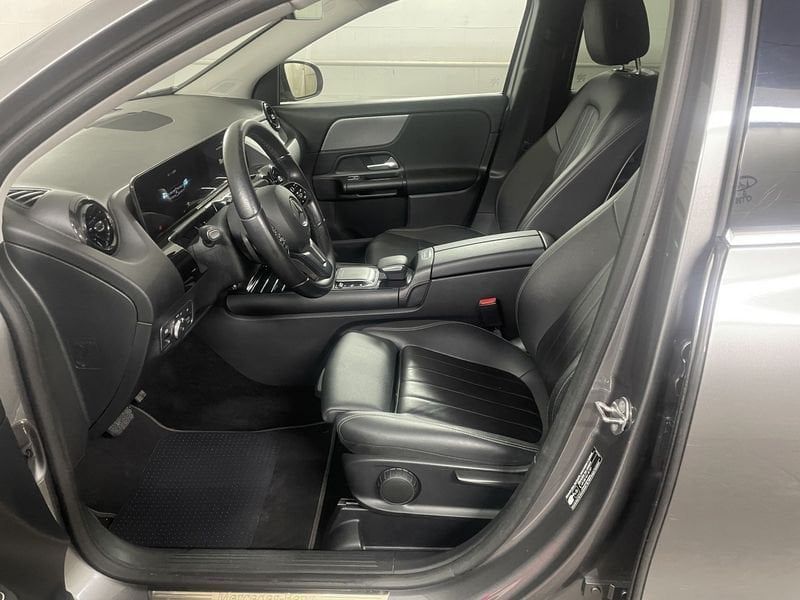 Mercedes-Benz GLA 200 2023