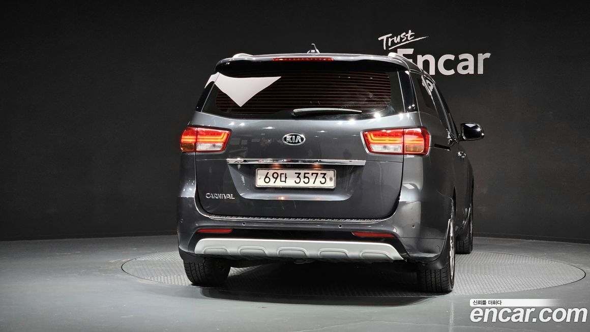 Kia Canival 2017