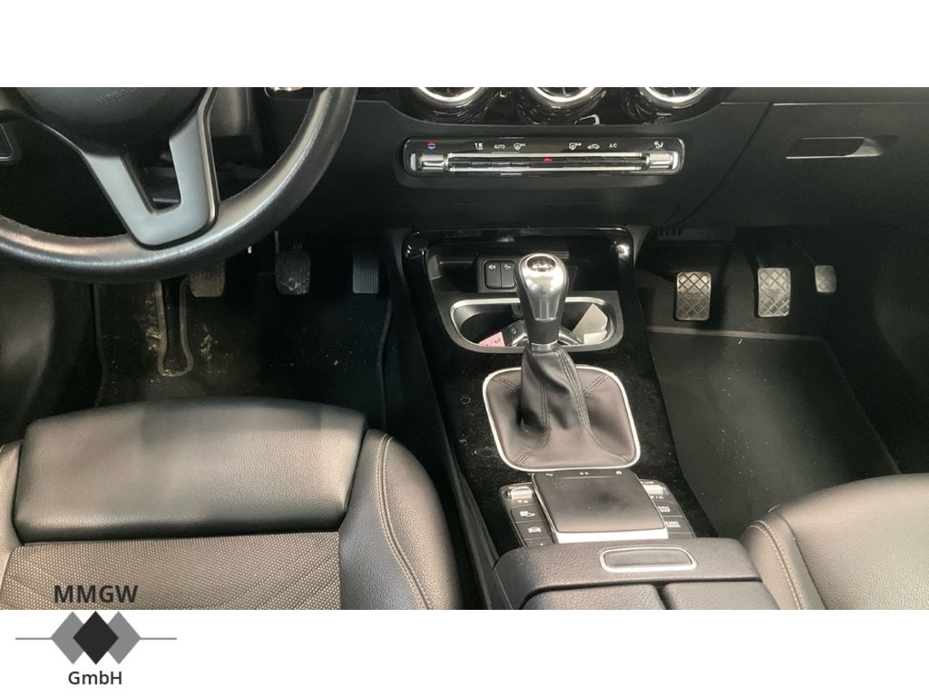 Mercedes-Benz B 180 2022