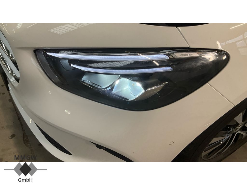 Mercedes-Benz B 180 2022