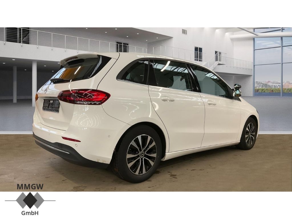 Mercedes-Benz B 180 2022