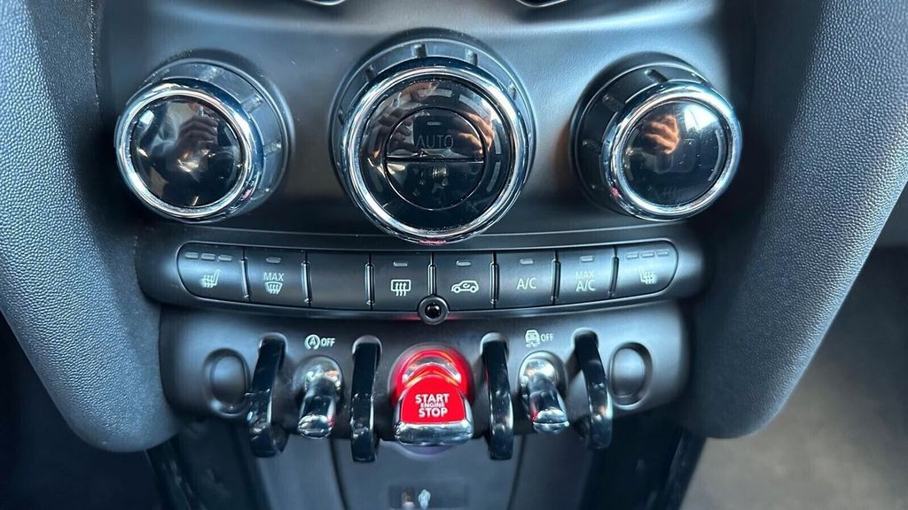 MINI Other 2019
