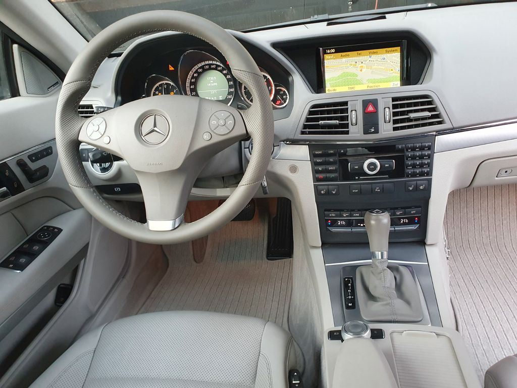Mercedes-Benz E 350 2011