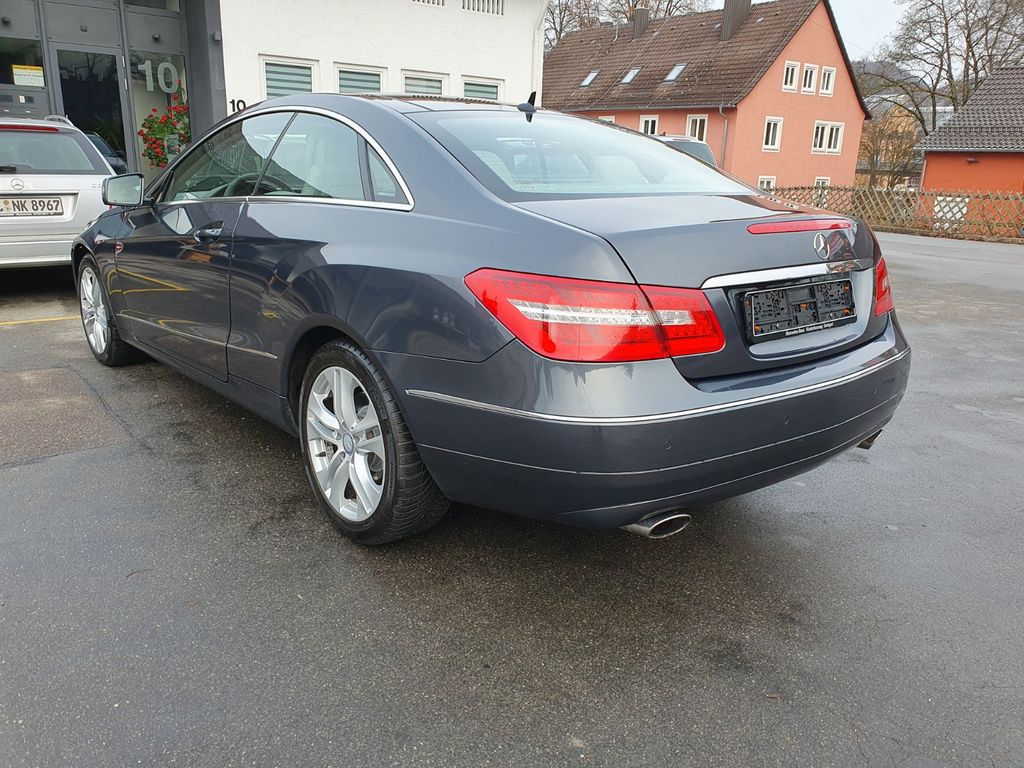 Mercedes-Benz E 350 2011