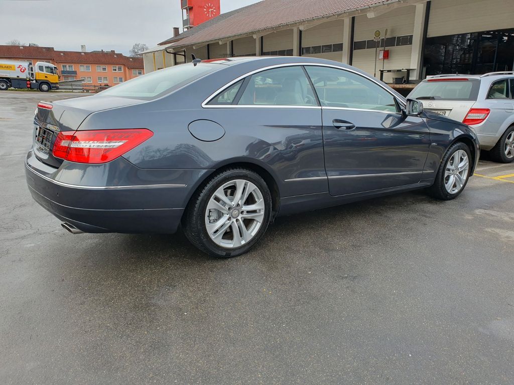 Mercedes-Benz E 350 2011
