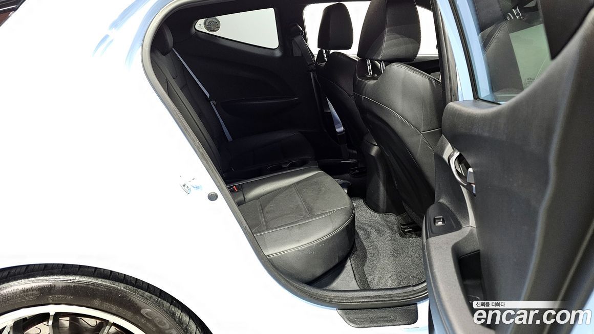 Hyundai Veloster 2019