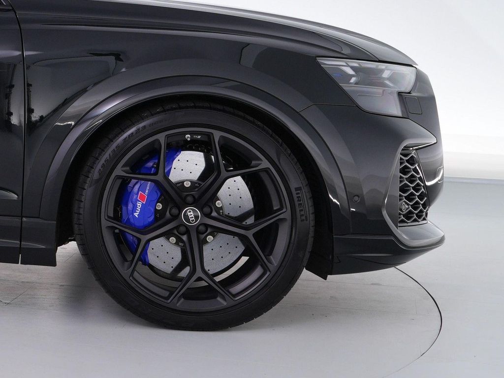 Audi RSQ8 2025