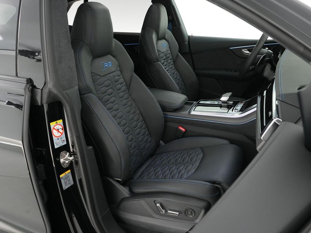 Audi RSQ8 2025