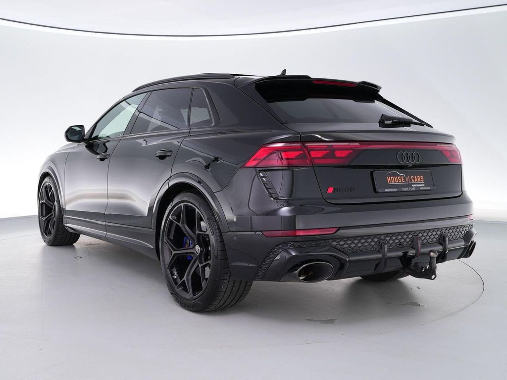 Audi RSQ8 2025