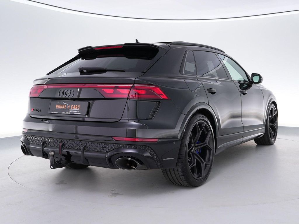 Audi RSQ8 2025