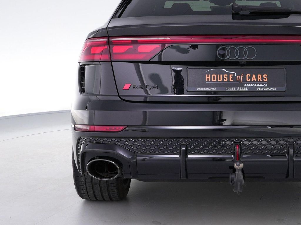 Audi RSQ8 2025