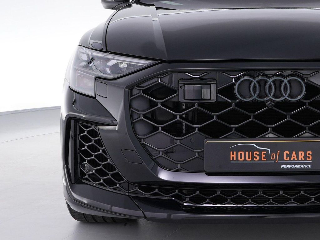 Audi RSQ8 2025