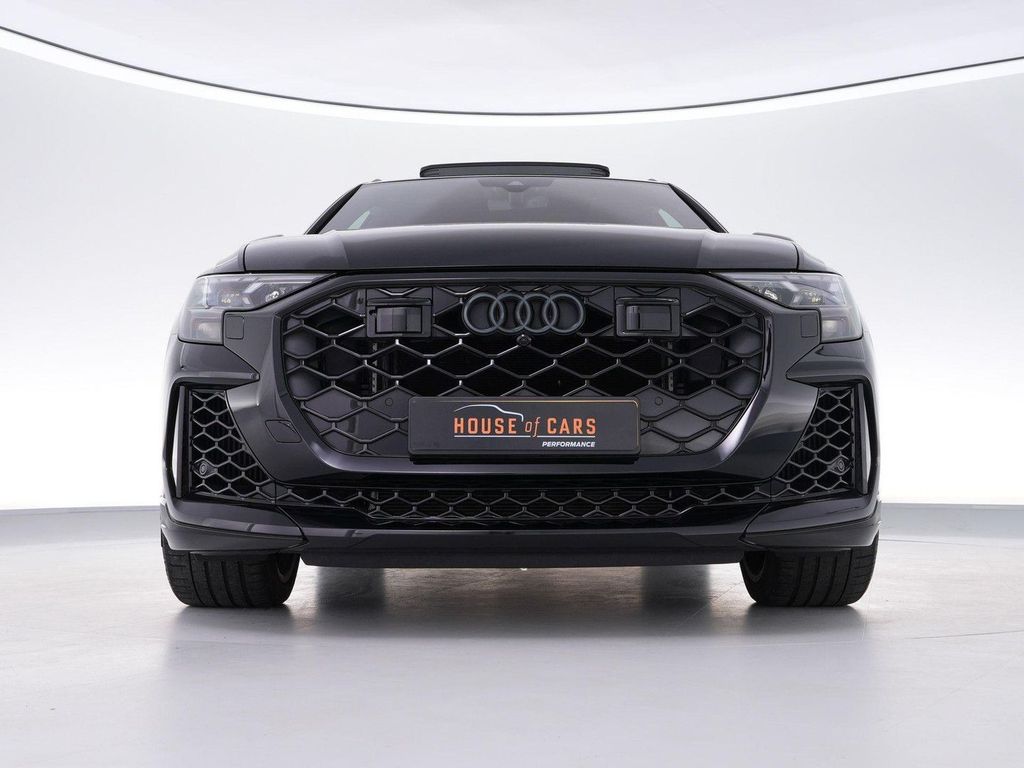 Audi RSQ8 2025