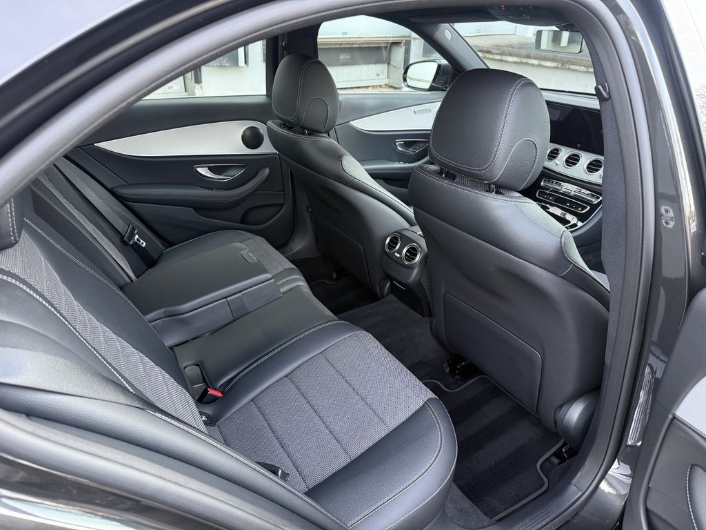 Mercedes-Benz E 300 2022