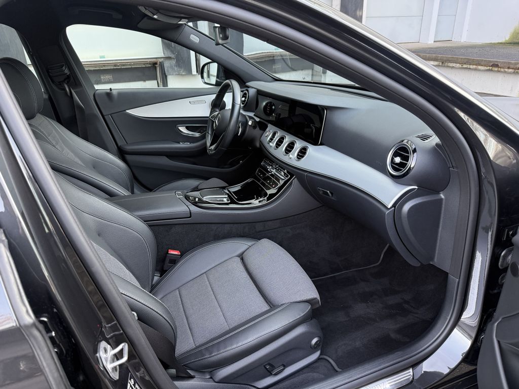 Mercedes-Benz E 300 2022