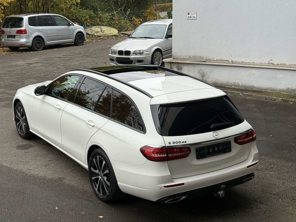 Mercedes-Benz E 300 2022