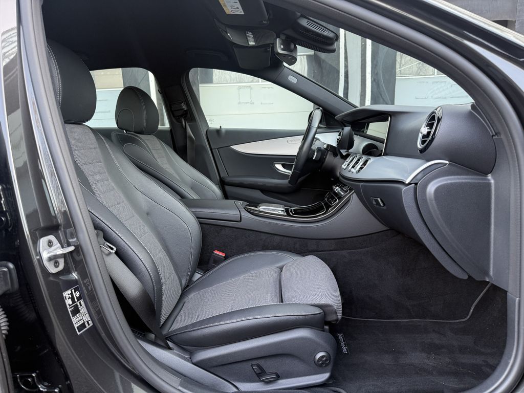 Mercedes-Benz E 300 2022