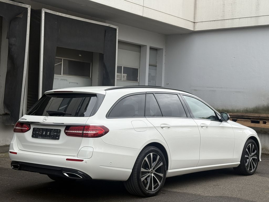 Mercedes-Benz E 300 2022