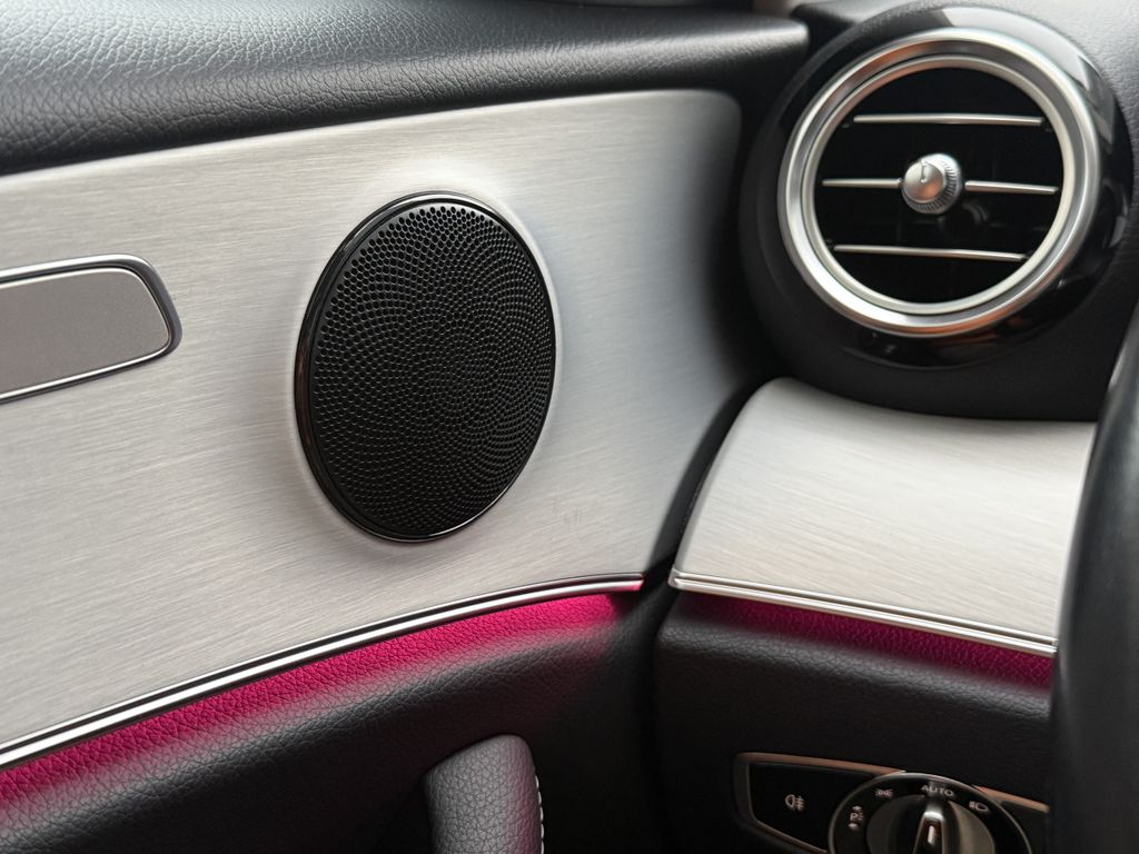 Mercedes-Benz E 300 2022