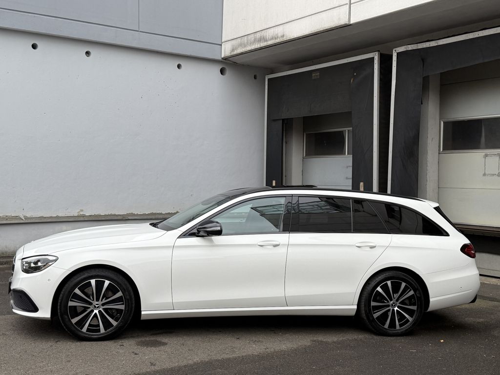 Mercedes-Benz E 300 2022