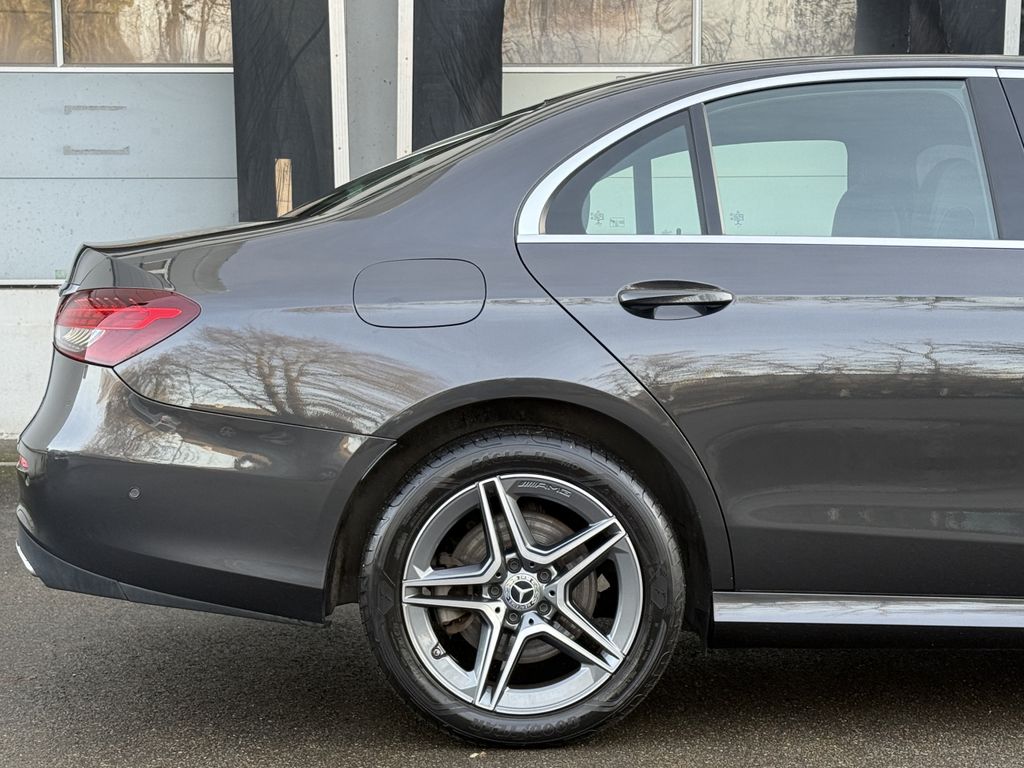 Mercedes-Benz E 300 2022