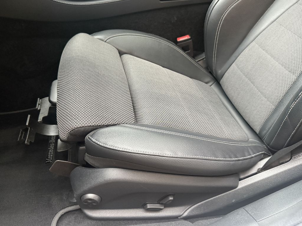 Mercedes-Benz E 300 2022