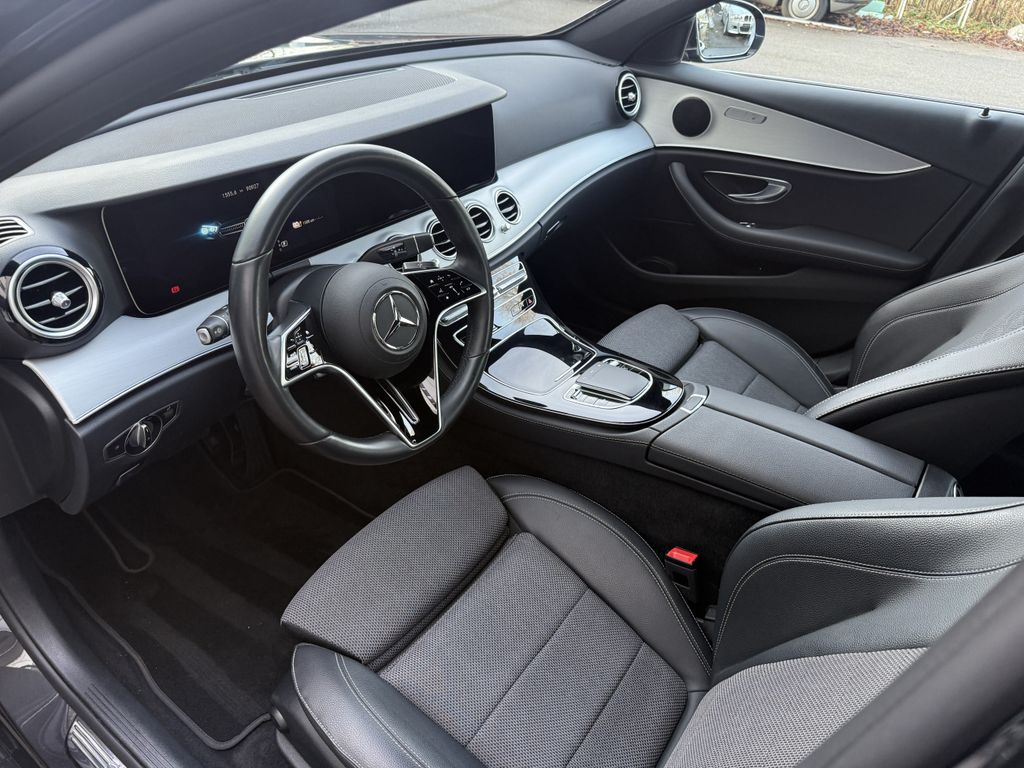 Mercedes-Benz E 300 2022