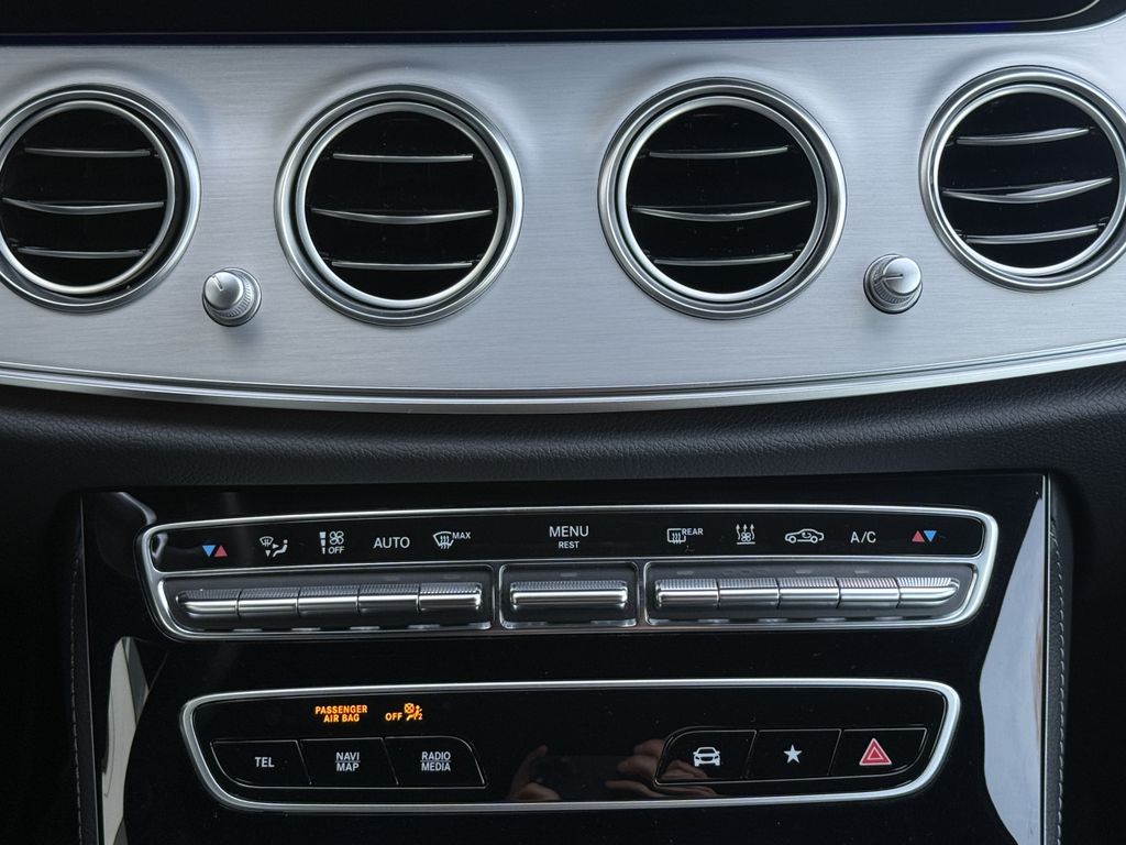 Mercedes-Benz E 300 2022