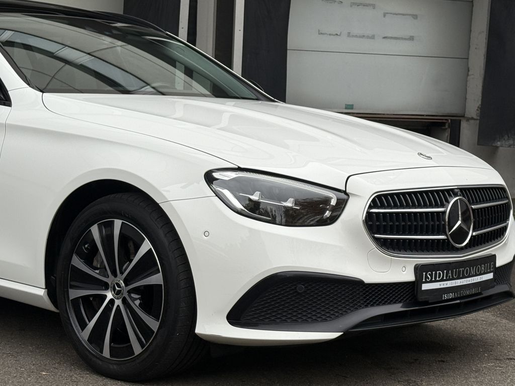 Mercedes-Benz E 300 2022