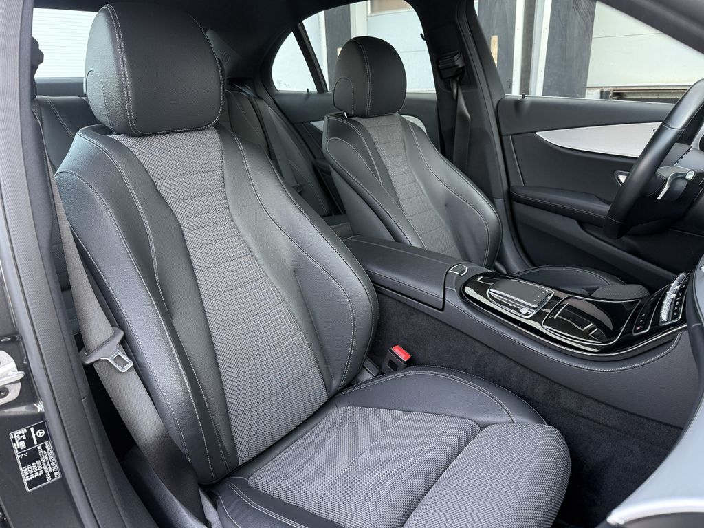 Mercedes-Benz E 300 2022