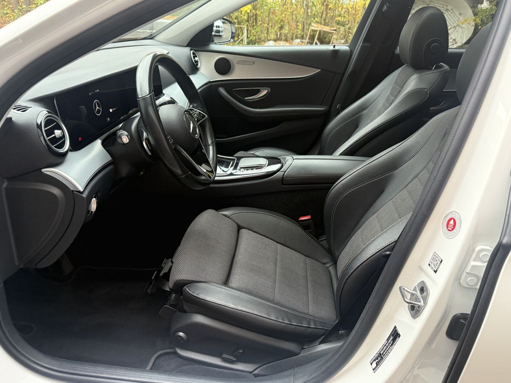 Mercedes-Benz E 300 2022