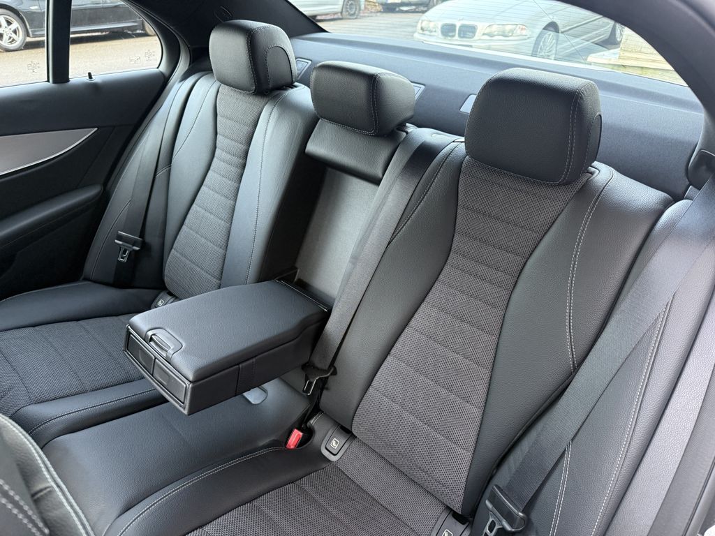 Mercedes-Benz E 300 2022