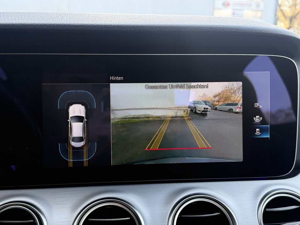 Mercedes-Benz E 300 2022