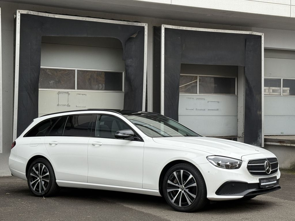 Mercedes-Benz E 300 2022