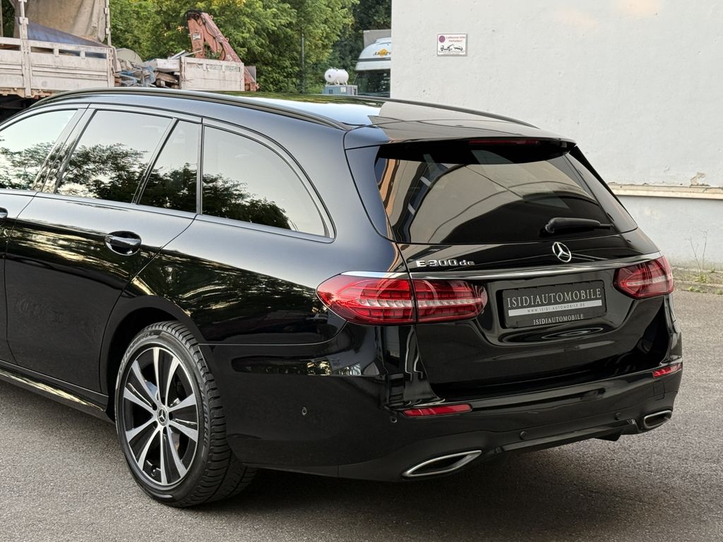 Mercedes-Benz E 300 2022