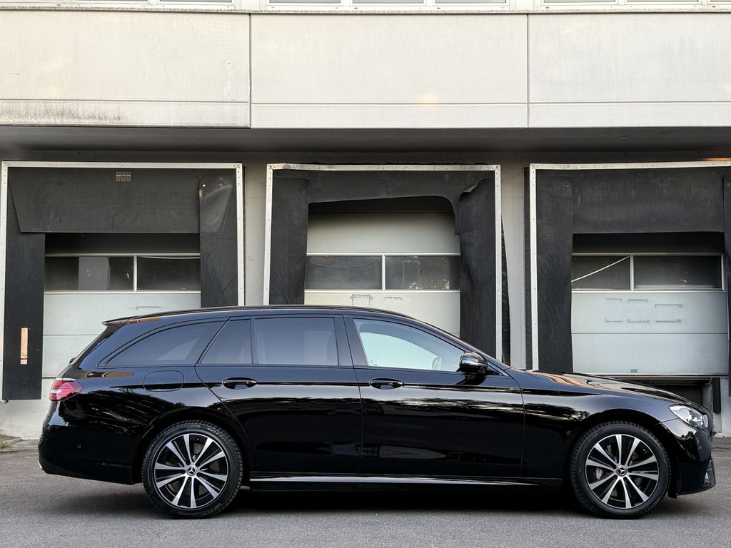 Mercedes-Benz E 300 2022