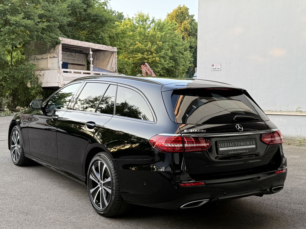 Mercedes-Benz E 300 2022
