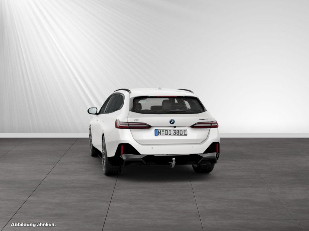 BMW i5 2025