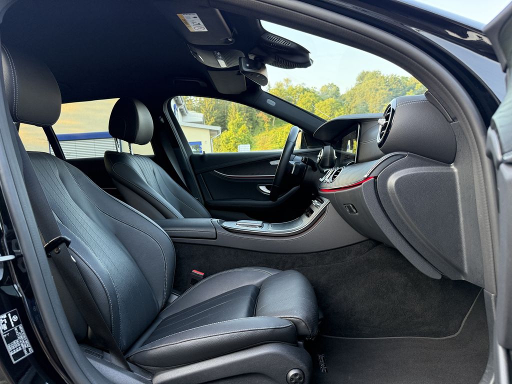 Mercedes-Benz E 300 2022