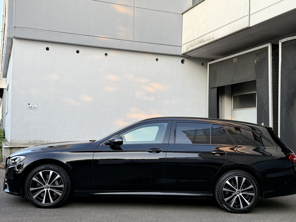 Mercedes-Benz E 300 2022