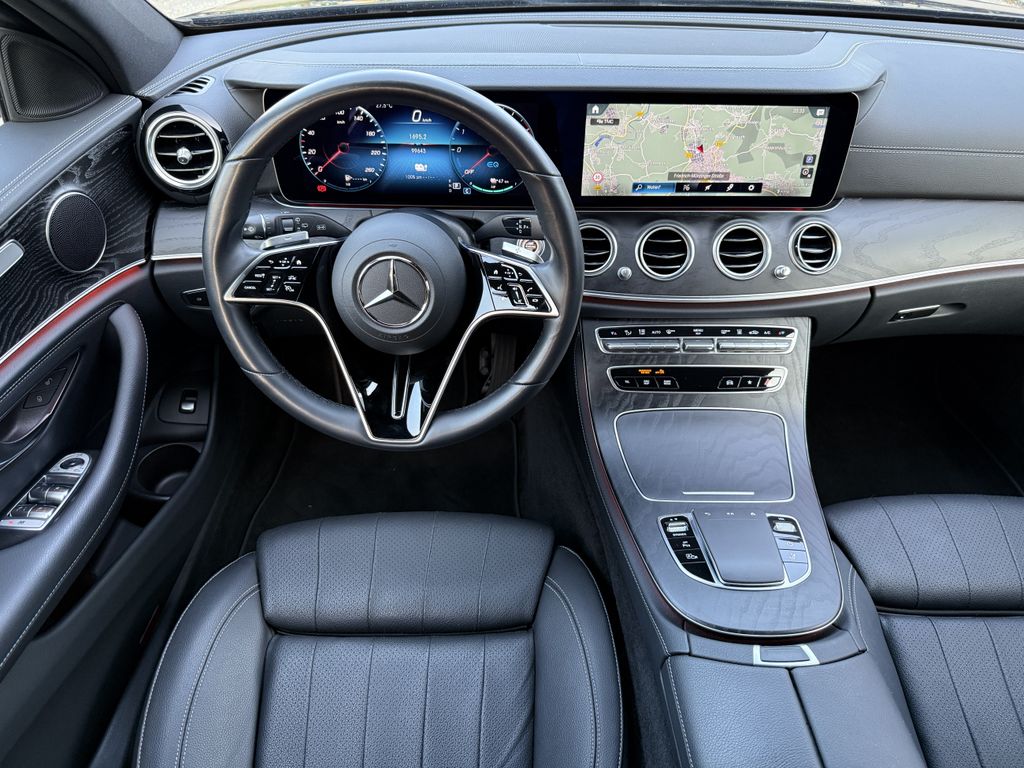 Mercedes-Benz E 300 2022