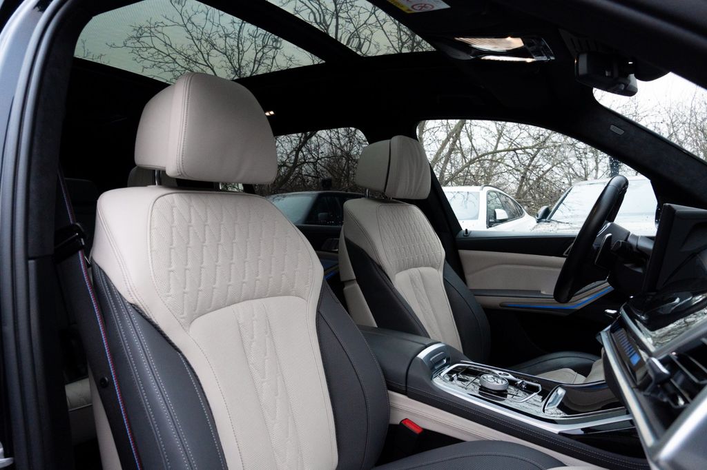 BMW X7 M60 2023