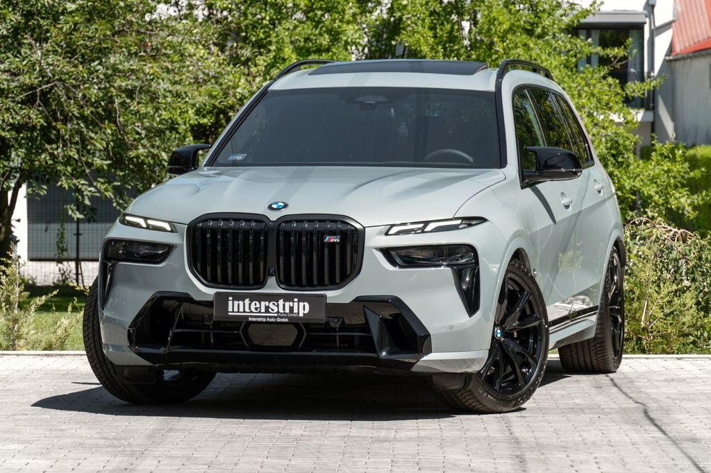 BMW X7 M60 2025